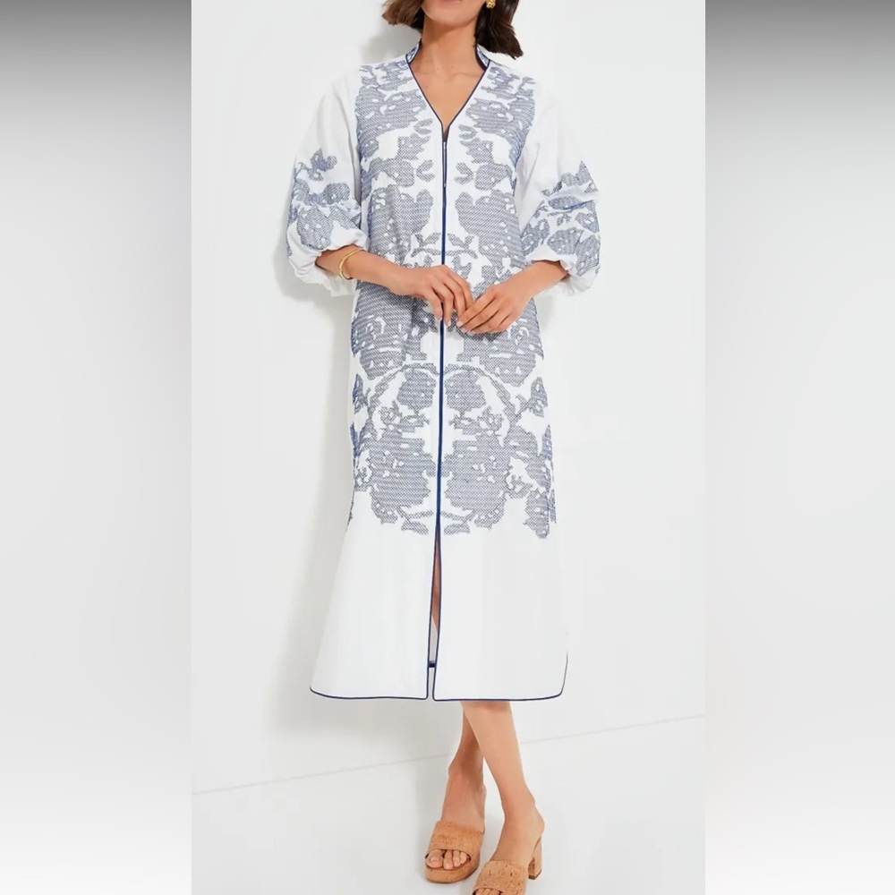 Tuckernuck White & Blue Embroidery Arem Caftan Dress XXS new with tags